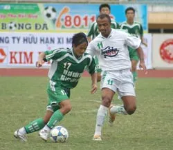 Tâm điểm trên sân Đức Trọng ảnh 1 Tâm điểm trên sân Đức Trọng ảnh 1