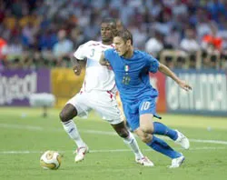 Fancesco Totti: “AS Roma cần phải tăng cường thêm” ảnh 1 Fancesco Totti: “AS Roma cần phải tăng cường thêm” ảnh 1