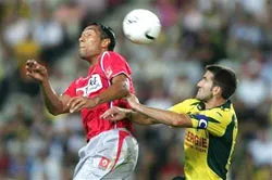 PHÁP: KHỞI ĐẦU CHIẾN THẮNG CỦA LYON ảnh 1 PHÁP: KHỞI ĐẦU CHIẾN THẮNG CỦA LYON ảnh 1