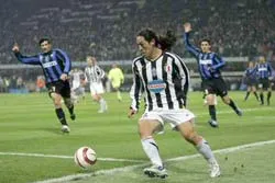 Mauro Camoranesi đồng ý gia nhập Olympique Lyon ảnh 1 Mauro Camoranesi đồng ý gia nhập Olympique Lyon ảnh 1