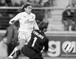 Villarreal sẵn sàng bán Sorin và Senna, nhưng... ảnh 1 Villarreal sẵn sàng bán Sorin và Senna, nhưng... ảnh 1
