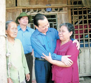 Revolutionary Comrades Revisit an Old Haunt ảnh 1 Revolutionary Comrades Revisit an Old Haunt ảnh 1