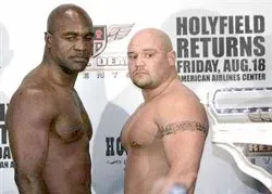 Holyfield lại thượng đài ảnh 1 Holyfield lại thượng đài ảnh 1