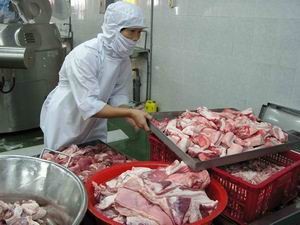 Only healthy workers can prepare food to avoid the risk of spreading infectious diseases Only healthy workers can prepare food to avoid the risk of spreading infectious diseases