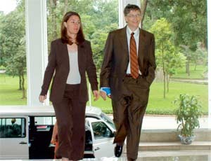 Viet Nam’s Vaccination Program a Model for the World: Bill Gates ảnh 2 Viet Nam’s Vaccination Program a Model for the World: Bill Gates ảnh 2