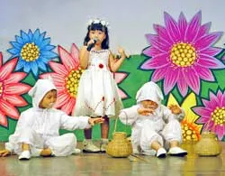 Thi kể chuyện sách thiếu nhi hè 2006