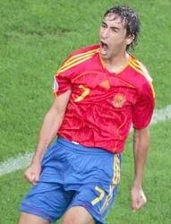 Raul & Ramos: Trọn niềm tin vào tuyển Tây Ban Nha ảnh 1 Raul & Ramos: Trọn niềm tin vào tuyển Tây Ban Nha ảnh 1