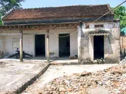 Hiện tượng "lạ" ở Hà Tây: Đất sụp dây chuyền ảnh 2 Hiện tượng "lạ" ở Hà Tây: Đất sụp dây chuyền ảnh 2
