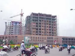 Con đường... cao ốc