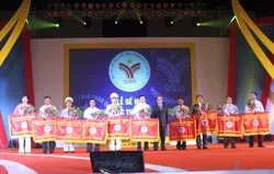 Tạm biệt và hẹn gặp lại ở đại hội 2010 ảnh 1 Tạm biệt và hẹn gặp lại ở đại hội 2010 ảnh 1