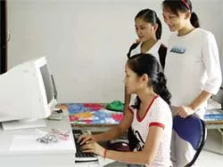 Hỗ trợ trên 770 bộ máy vi tính nối mạng ADSL cho ký túc xá sinh viên