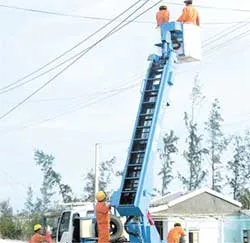 Cả nước chung tay khắc phục hậu quả bão số 6 ảnh 2 Cả nước chung tay khắc phục hậu quả bão số 6 ảnh 2