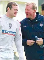 McClaren: “Tôi sẽ giúp Rooney tươi cười” ảnh 1 McClaren: “Tôi sẽ giúp Rooney tươi cười” ảnh 1