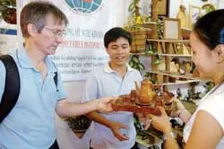 Xuất khẩu hơn 20 mặt hàng từ phế phẩm cây dừa