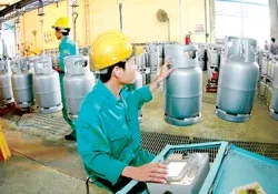 Hàng ngàn “quả bom nổ chậm” đang bị thả nổi ảnh 2 Hàng ngàn “quả bom nổ chậm” đang bị thả nổi ảnh 2