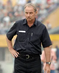 Chờ đợi A.Riedl ! ảnh 1 Chờ đợi A.Riedl ! ảnh 1