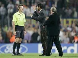 Tỉnh dậy di, Rijkaard! ảnh 3 Tỉnh dậy di, Rijkaard! ảnh 3