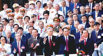 Viet Nam Parade Marks 40 Years Anniversary of the Tet Offensive ảnh 1 Viet Nam Parade Marks 40 Years Anniversary of the Tet Offensive ảnh 1