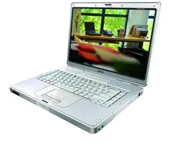 Laptop mới giá 599 USD