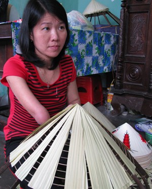 Hue’s One-Hand Conical Hat Brand ảnh 1 Hue’s One-Hand Conical Hat Brand ảnh 1