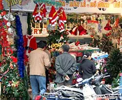 Hà Nội nhộn nhịp đón Giáng sinh