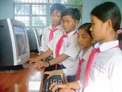Đưa tin học về miền sông nước