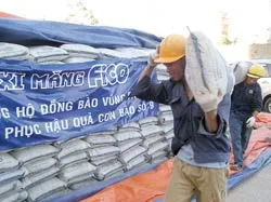 Doanh nghiệp cùng giúp đồng bào vùng bão