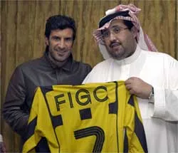 Figo rời Inter chỉ vì tiền ảnh 1 Figo rời Inter chỉ vì tiền ảnh 1