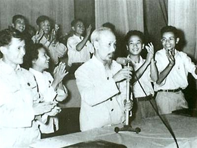 Uncle Ho speaks at the second national congress of the Communist Youth Union at Ha Noi’s Grand Theatre in 1956 Uncle Ho speaks at the second national congress of the Communist Youth Union at Ha Noi’s Grand Theatre in 1956