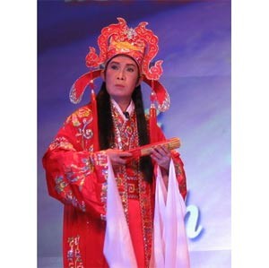 The ‘Meritorious Artist’ Vu Linh (Photo: Tuoi Tre Newspaper) The ‘Meritorious Artist’ Vu Linh (Photo: Tuoi Tre Newspaper)