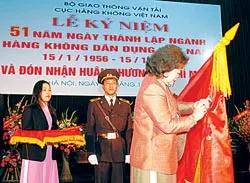 Đón nhận Huân chương Hồ Chí Minh
