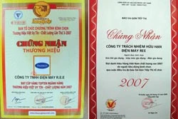 Reetech nhận giải Hàng VN chất lượng cao 2007
