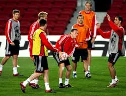 Benitez: “Các cầu thủ đã xin lỗi và chấp nhận bị phạt” ảnh 1 Benitez: “Các cầu thủ đã xin lỗi và chấp nhận bị phạt” ảnh 1
