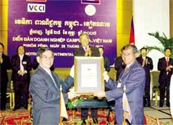 Khuyến khích doanh nghiệp Việt Nam đầu tư vào Campuchia