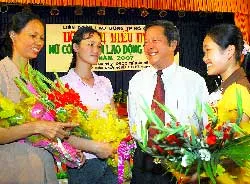 Những người trung hậu, đảm đang ảnh 2 Những người trung hậu, đảm đang ảnh 2