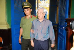 “Cò quota” Nguyễn Cương đưa cho Mai Văn Dâu 6.000 USD hay 36.000 USD?