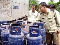 Thị trường gas giả lại... “tăng tốc”!