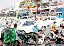 Vì sao tai nạn giao thông vẫn là hiểm họa trên từng cây số?