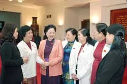 Không thể dĩ hòa vi quý trong giám sát