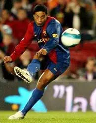 “Ở lại Barca bao lâu là tùy Ronaldinho” ảnh 1 “Ở lại Barca bao lâu là tùy Ronaldinho” ảnh 1