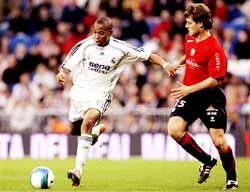 Bình luận sau vòng 29 Primera Liga : Hào hứng cuộc đua tam mã