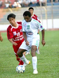 V-League Petro Vietnam Gas 2007 ngày 8-4: Đâu lại vào đấy ! ảnh 1 V-League Petro Vietnam Gas 2007 ngày 8-4: Đâu lại vào đấy ! ảnh 1