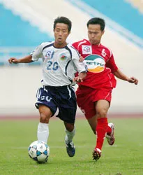Sân Mỹ Đình: Thể Công Viettel - Tiền Giang 2-0 (Văn Vinh 32, Văn Nam 76): Chủ nhà thắng dễ ảnh 1 Sân Mỹ Đình: Thể Công Viettel - Tiền Giang 2-0 (Văn Vinh 32, Văn Nam 76): Chủ nhà thắng dễ ảnh 1