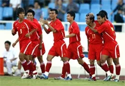 Việt Nam - Oman 2-0: BỪNG BỪNG SẮC ĐỎ ! ảnh 1 Việt Nam - Oman 2-0: BỪNG BỪNG SẮC ĐỎ ! ảnh 1