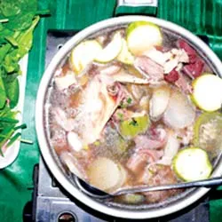 Lẩu mắt heo