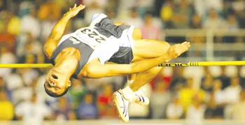 Tuyển thủ nhảy cao Nguyễn Duy Bằng: "Đời VĐV bac bẽo lắm!" ảnh 1