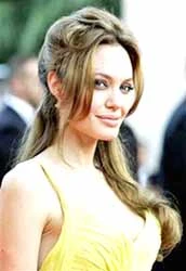 Angelina Jolie hoan nghênh Mỹ tăng quỹ dành cho trẻ mồ côi