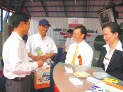 Tôn Đông Á chuyển đổi mạnh mẽ