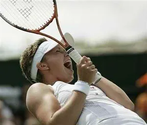 Mauresmo cảm thấy già! ảnh 2 Mauresmo cảm thấy già! ảnh 2