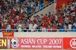 Hooligan đừng hòng manh động ! ảnh 1 Hooligan đừng hòng manh động ! ảnh 1